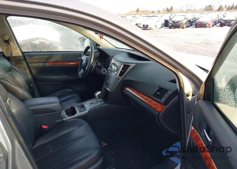 2010 Subaru Outback 2.5I Limited из США, поврежденный, VIN 4S4BRCKC8A3342735